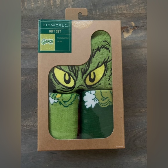 The Grinch Gift Set - Picture 3 of 7